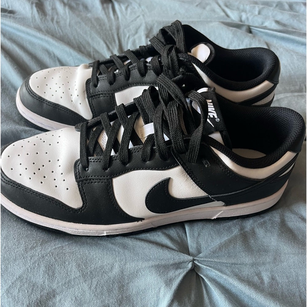 Women’s Nike Panda Dunks